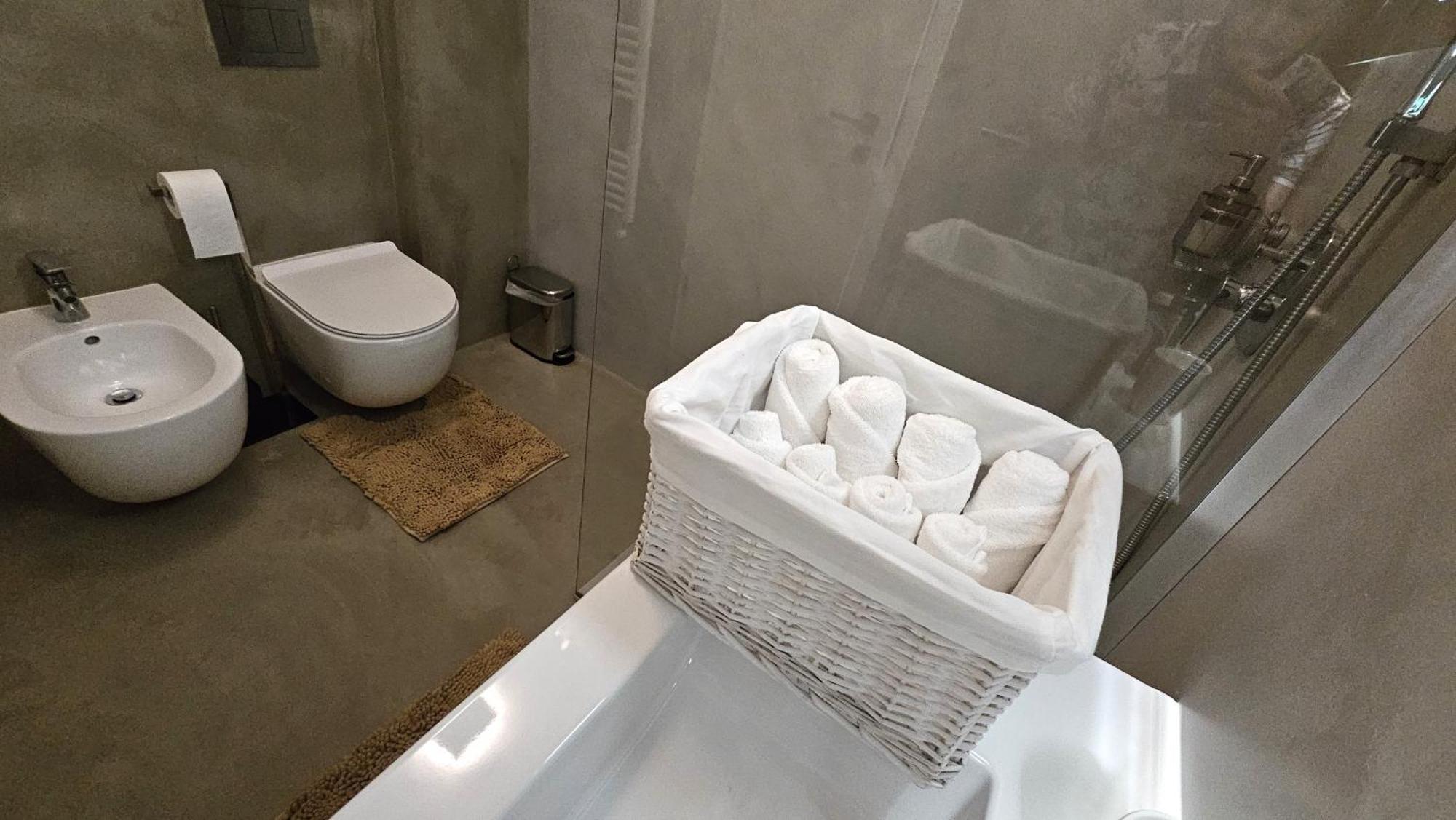 Downtown Dream Apartment Cluj Napoca Bagian luar foto